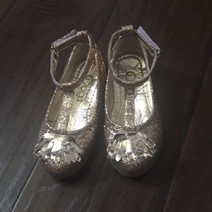 Glitter Gold Dress Shoes!!